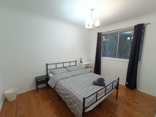 Carlingford Casa | Cozy Queen Room - Spacious House - Convenient Location - NC5