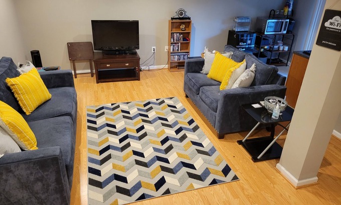 Dale City Casa | Cozy Queen Suite