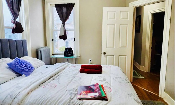 Milford Apartamento | Cozy Queensize room in Welcoming Milford with Shared Bathroom,Ultrafast WiFi, AC