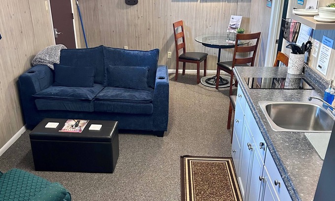 White Sulphur Springs Apartamento | Smith River Gateway Apartment