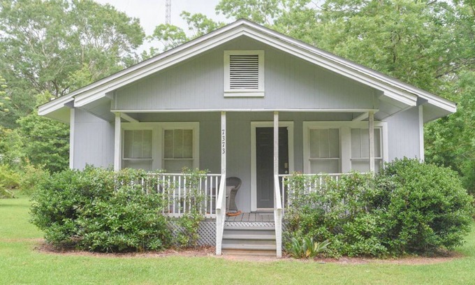 Saint Elmo Casa | Cozy Quiet Cottage on the Coast