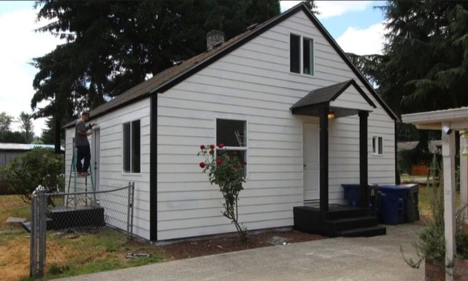 Maplewood Cabaña | Cozy Quiet Maplewood Cottage - 1 minute from golf course