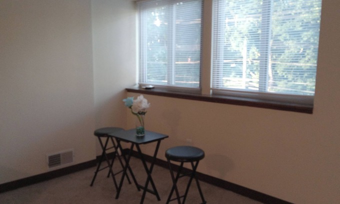 Coraopolis Casa | Cozy quiet place for short term or long term close to shopping areas.