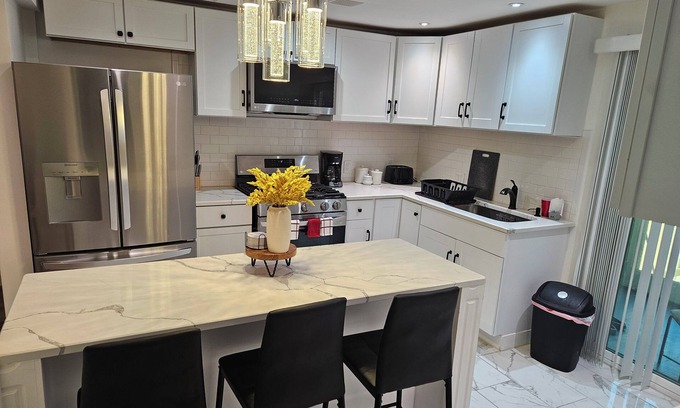 Waterbury Apartamento | Cozy quite private location that makes you feel like home