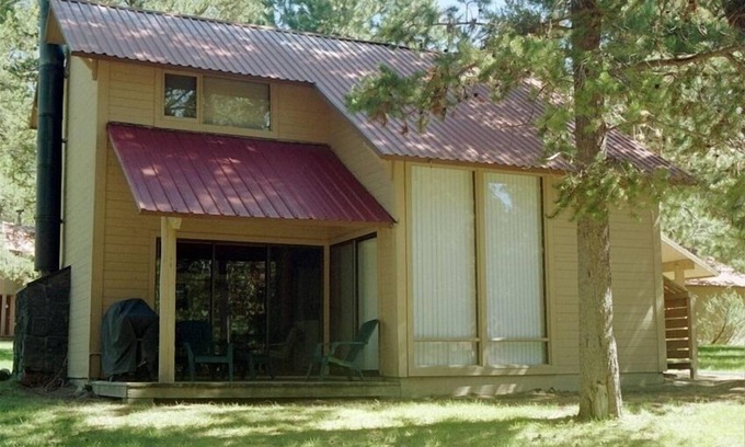 Sunriver Cabina | Ranch Cabin, 6 pases SHARC (ilimitados), WiFi gratis, desde $ 95 por noche