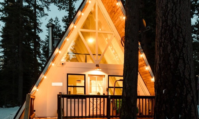 Tahoma Cabina | Cozy, recently remodeled A-Frame on the West Shore of Lake Tahoe