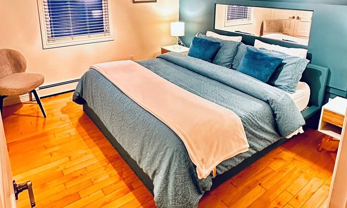 Terra Nova Apartamento | Cozy, Relaxing, Center City Retreat with Private Rooftop Deck!