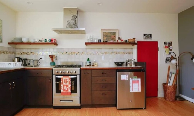 Redwood Heights Apartamento | Cozy Renovated Bay View Apt in Oakland w/ Parking