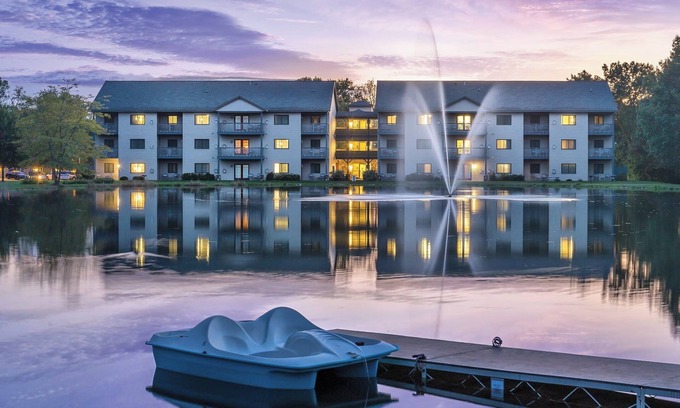 Lake Delton Condominio | Cozy Retreat: 2BR King Suite @ Wyndham Tamarack