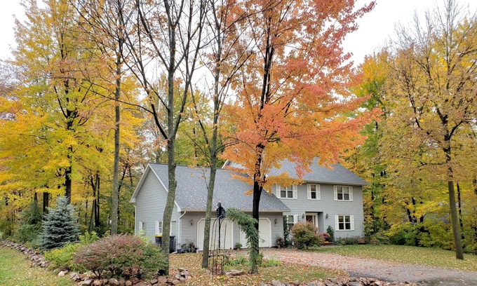 Rib Mountain Casa | Cozy retreat after adventuring in central Wisconsin