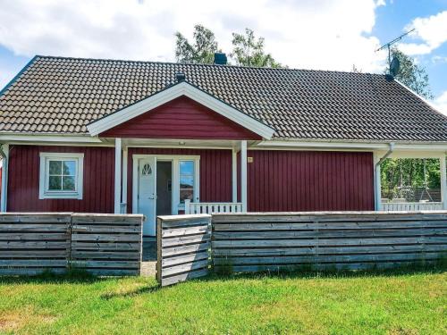 Unnaryd Casa | Cozy Retreat in Unnaryd Oasis-By Traum