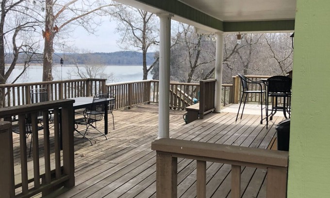 Dayton Casa | Cozy River House, Beautiful River Views, Community Boat Ramp, and Kayaks