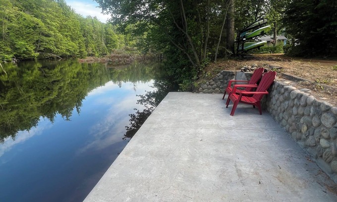 Bracebridge Cabina | Cozy River Side Cabin