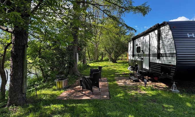 Cortland Casa | Cozy Riverfront RV with pool and playground in Cortland