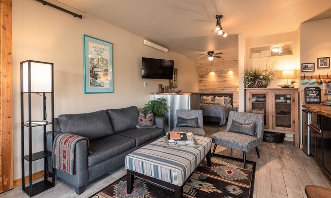 Drake Apartamento | Cozy Rocky Mountain Escape Unbeatable Views