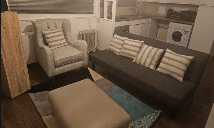 Harold Wood Casa | Cozy Romford Escape with Modern Amenities