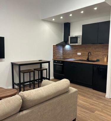 Faubourg Apartamento | Cozy room apartment Nîmes Centre Coupole Arènes