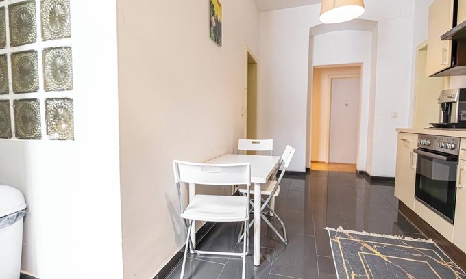 Brigittenau Apartamento | Cozy Room Near U6 Dresdner Subway Line