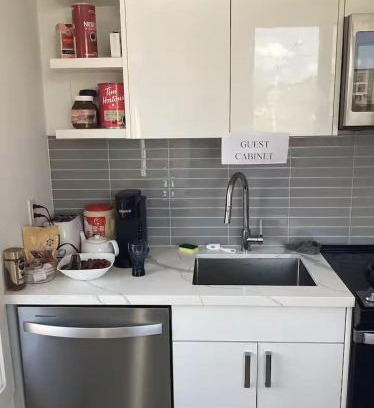 Lawrence Heights Casa | Cozy Room near Yorkdale