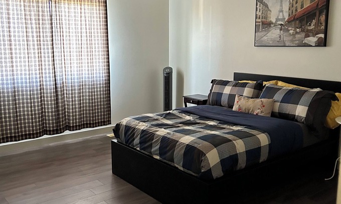 Sylvan Lake Casa | Cozy room suite located on a lake town w ensuite bathroom and toilet