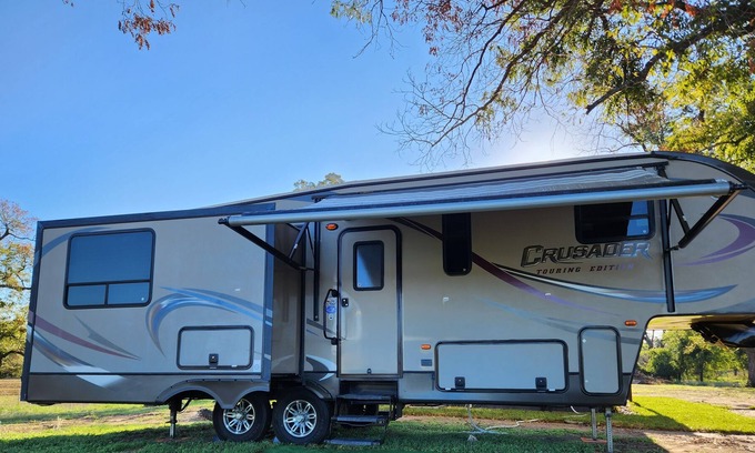 Lometa Casa | Cozy RV located near Bend, TX!