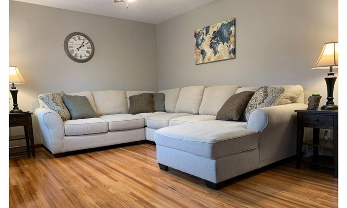Jefferson City Casa | Cozy's Bungalow 2