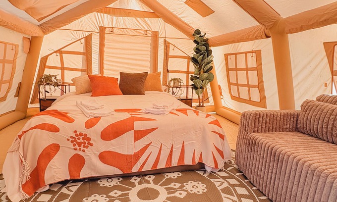 Stettler Otro | Cozy Safari Tent at Prairie Junction