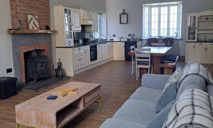 Foynes Casa | Cozy School House Retreat in Foynes