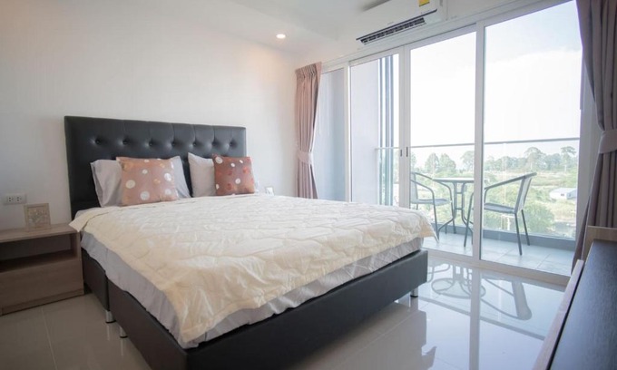 Bang Sare Apartamento | Cozy SeaSaran