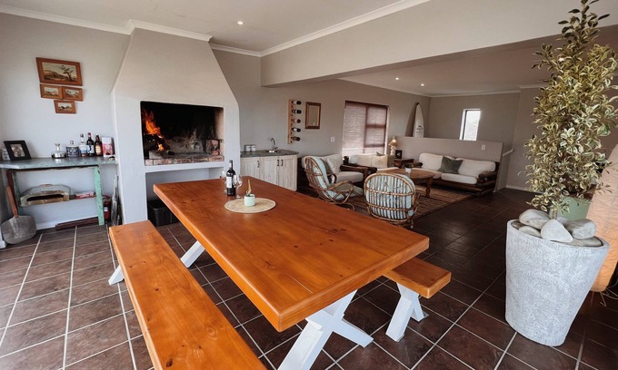 Struisbaai Casa | Cozy Self Catering House in Struisbaai close to the Most Southern Tip of Africa.
