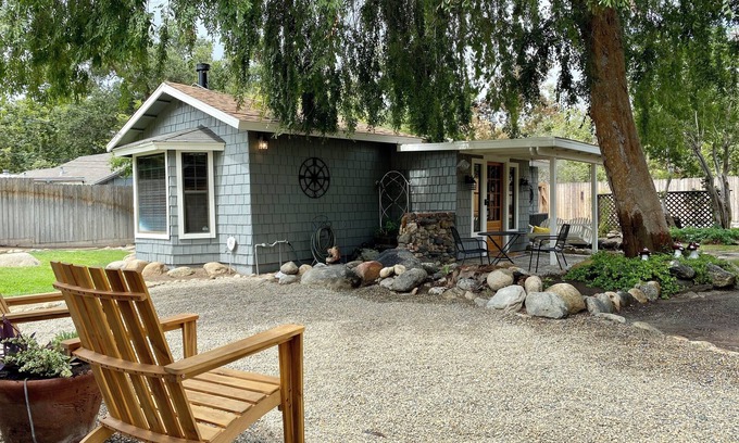 Springville Cabaña | Cozy Sequoia . Close to The Springville Ranch Venue & Sequoia Nat. Park.