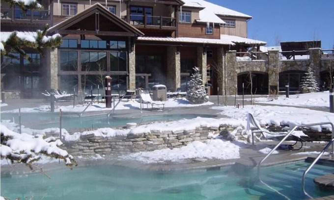 Four O'Clock Condominio | Cozy Ski-in Ski-out 2-bedroom condo in beautiful Breckenridge