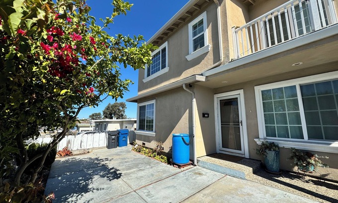 Seaside Casa | Cozy & Spacious 4B2B + Sleeps 14 + 2 FREE Aquarium Tickets + Family Friendly
