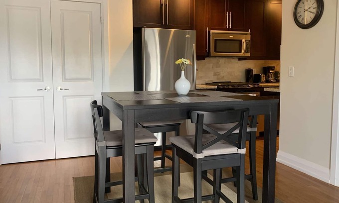 Midtown Toronto Apartamento | Traveller's Delight APARCAMIENTO GRATUITO Especial de Acción de Gracias