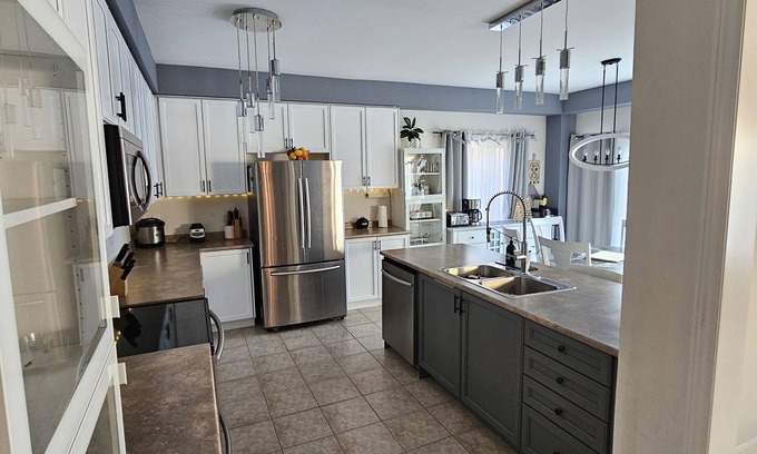 Angus Casa | Cozy Spacious Family Home