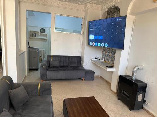 Hydra Apartamento | Cozy spacious & quite Apt