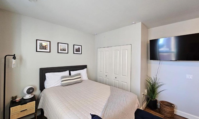 Champaign Apartamento | Cozy Stay at the Inman - 214