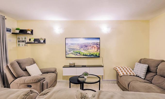 Kenya Apartamento | Cozy Stays by J-perfect getaway 1-bedroom apartment in Githunguri