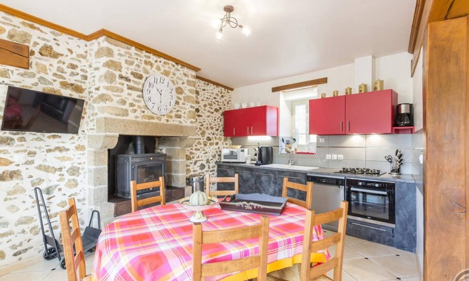 Montsurvent Cabaña | Casa Independiente con Jardín, Cerca del Mar - Ideal para Familias y Mascotas