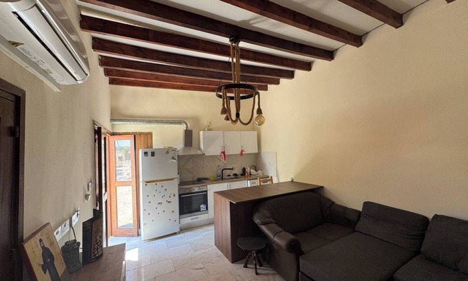 Marathounta Apartamento | Cozy Stone house with 1 bedroom