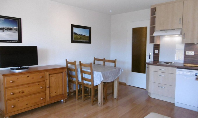 Correncon-en-Vercors Apartamento | Acogedor estudio 4-5 pers, balcón sur, parking, cerca de servicios