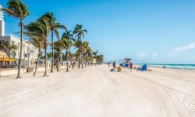 Hallandale Beach Apartamento | Acogedor Estudio/1 Baño, Hallandale Beach, ¡Estacionamiento Gratuito Y Piscina!