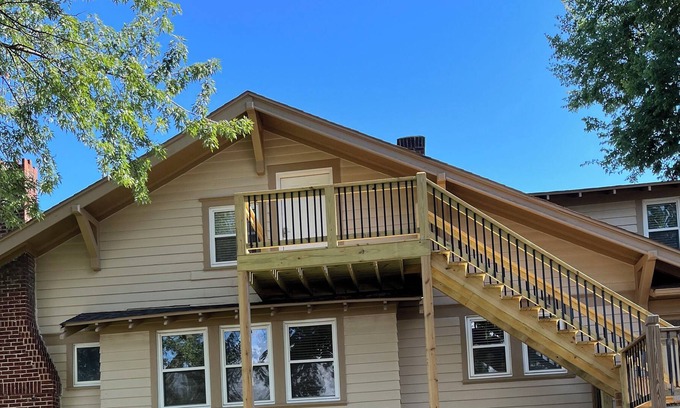 Northeast Kansas City Apartamento | Cozy studio apartment for monthly rentals in a quiet residential area.