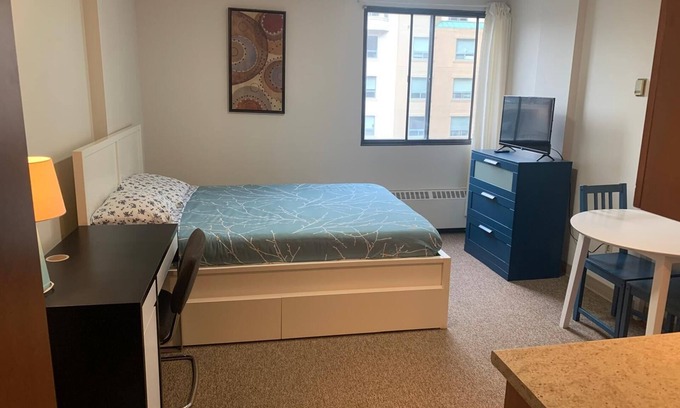 Bow Riverfront Apartamento | Cozy Studio Escape Near Bow River & Downtown Core