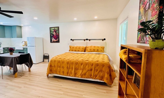 Nevada City Apartamento | Cozy studio in adorable Nevada City with AC, WiFi