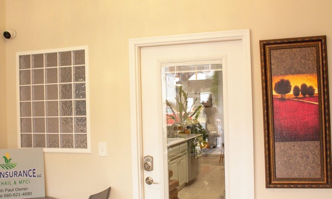 Glasgow Apartamento | Cozy studio in downtown Glasgow MO, walking distance to boutiques, eating, wine