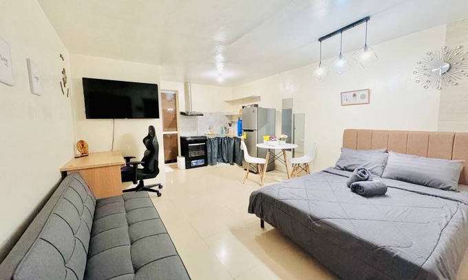Palo Apartamento | Cozy studio in Lessandra Palo with WiFi and Netflix, 10min drve to MacArthur Pk