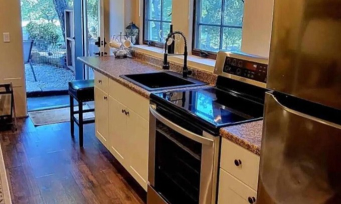 Atascadero Apartamento | Cozy studio in lovely Atascadero with AC, WiFi