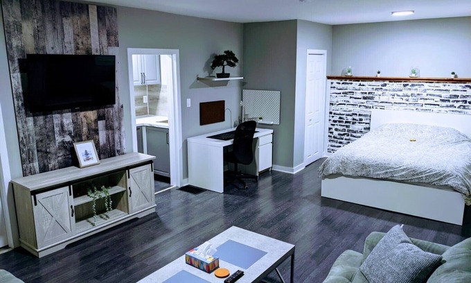 Durham Region Apartamento | Cozy studio in the heart of the city