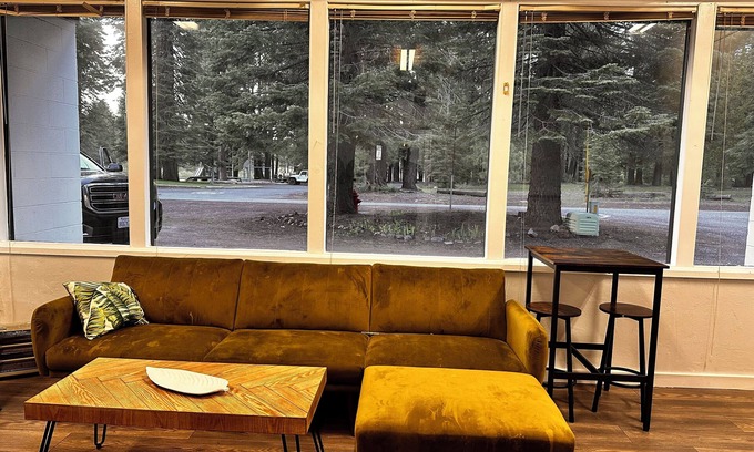 Westwood Cabina | Cozy studio in the woods